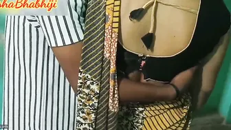Neighbor Aunty In Saree Begging For It Hard In Her Bedroom