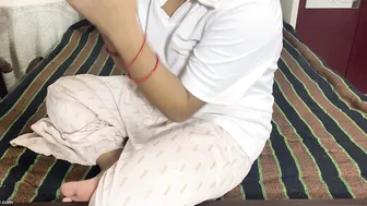 Desi Aunty Spreading Her Legs Wide For Big Cock Fucking Hard
