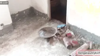 Step Aunty Lifting Her Legs For Late Night Pussy Pounding