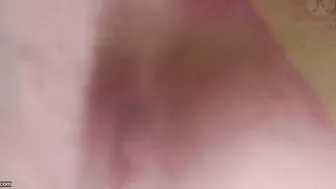 Indian Aunty In Saree Giving Slow Oily Handjob Till He Explodes