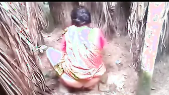 Secretly Filming My Neighbor Aunty Bending Over Showing Her Ass