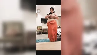 Busty Indian Aunty Showing Off Her Massive Natural Boobs