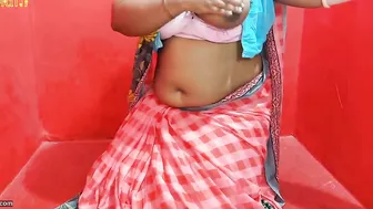 Tamil Aunty Moaning Loud Fingering Herself In Saree At Home