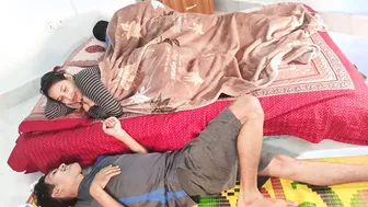 Married Desi Housewife Cheating With Husband's Brother At Home