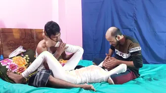 Tight GF Taking Two Thick Cocks Stretching Both Holes