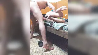 Thick Married Woman Bouncing In Slow Motion For The Camera