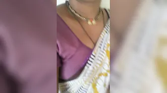 Desi Married Woman Exposing Her Huge Natural Boobs On Camera