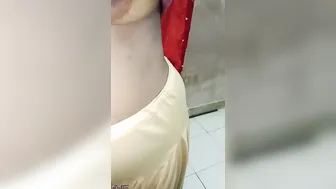 Tamil Aunty Exposing Her Big Nipples Letting Me Squeeze Them