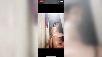 Curvy Aunty Bathing Naked Caught On Camera In Bathroom