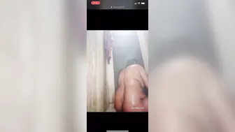 Curvy Aunty Bathing Naked Caught On Camera In Bathroom
