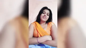 Telugu Married Aunty Seducing Car Driver In Outdoor Session