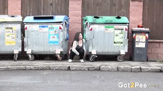 Shy Indian Girl Getting Her Pussy Eaten Out For First Time