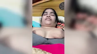 Married Tamil Aunty Secretly Filmed By Lover During Fucking