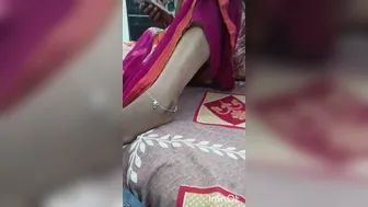 Thick Desi Aunty Taking It Deep In Her Tight Ass For Money