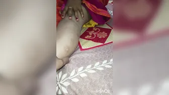 Thick Desi Aunty Taking It Deep In Her Tight Ass For Money