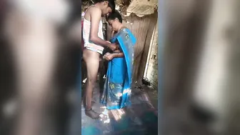 Village Aunty Spreading Her Legs Wide Open For Hard Fucking