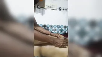 Aunty Getting Her Oiled Body Rubbed Before Hardcore Fucking