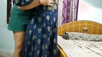 Local Married Woman Moaning Loud Getting Her Pussy Stretched Hard