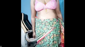 Tamil Aunty Showing Everything To Stepbrother Massaging Herself