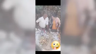 Punjabi Married Woman Jerking Off The Fruit Seller Behind Her House