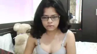 Shy Aunty Exposing Her Curves On Webcam First Time At Her Place