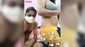 Big Tits Aunty Playing Naughty On Webcam With Her Husband Tonight