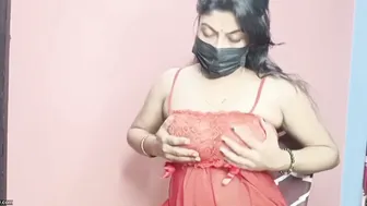 Desi Milf Aunty Masturbating Solo Moaning Loud And Squirting