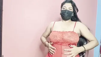 Desi Milf Aunty Masturbating Solo Moaning Loud And Squirting