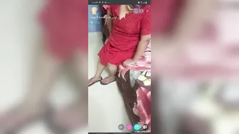 Horny Desi Aunty Seducing Younger Guy In Homemade Amateur Porn