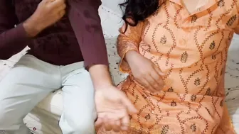 Homemade Amateur Sex With Curvy Indian Aunty In Her Bedroom Now