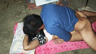 Desi Aunty Getting Fucked Right After Arriving Home From Trip