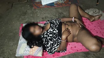 Desi Aunty Getting Fucked Right After Arriving Home From Trip