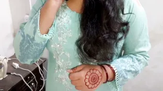 Horny Stepmom Seducing Electrician When Husband Leaves House