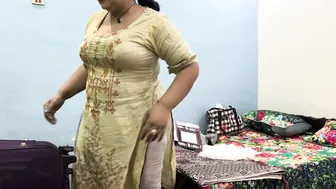 Village Horny Aunty Showing Off Her Curves While Doing Daily Chores