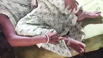 Married Bhabhi Taking Neighbor Boy Dick First Time Moaning Loud