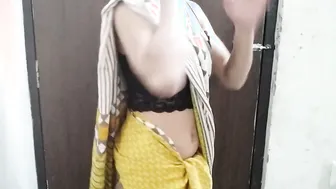 Tricking The Aunty With Delivery Excuse And Banging Her Good