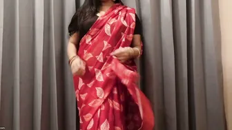 Big Ass Aunty Lifting Her Saree And Riding Hard On The Bed