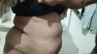Mature Aunty Exposing Her Big Soft Boobs For The Camera