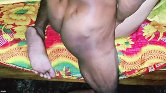 Curvy Desi Aunty Teasing Her Tight Saree Off In Bedroom