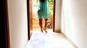 Curvy Desi Aunty Caught Bathing By Neighbor Secretly Filming Her