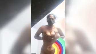 Tamil Aunty Spreading Wide Showing Her Wet Pink Hole Closeup