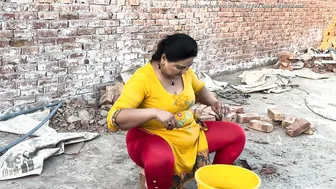 Village Aunty Doing Her Daily Chores Getting Seduced And Fucked