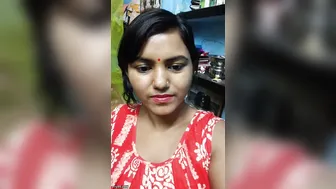 Meeting Horny Aunty On Indian Train And Fucking Her Quietly