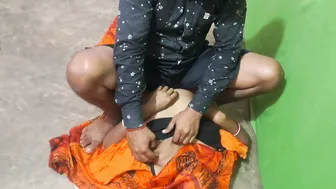 Desi Married Aunty Stripping Naked And Showing Everything Off