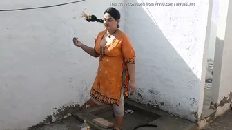 Desi Village Aunty Showing Her Daily Routine And Teasing Me