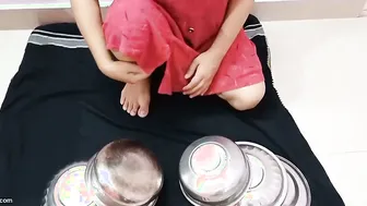 Young Married Woman Selling Utensils Fucked Hard In Bedroom