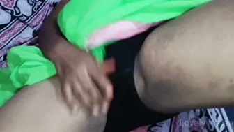 Horny Aunty Pleasuring Herself With Her Favorite Pink Toy Solo