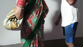 Desi Aunty Selling Dishes Ends Up Getting Fucked At My Place
