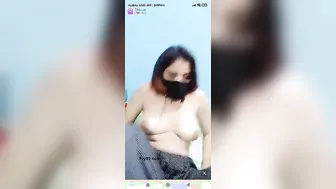 Desi Slut Stripping Naked And Playing With Herself On Camera