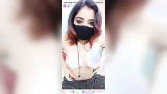 Desi Slut Stripping Naked And Playing With Herself On Camera